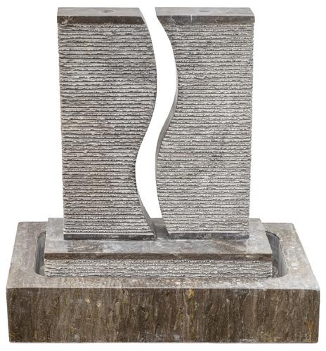 Kamenná fontána vrúbkovaná , výška 80 cm