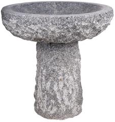 Žulové kamenné napájadlo s podstavou tmavošedé , D40 cm, V40 cm